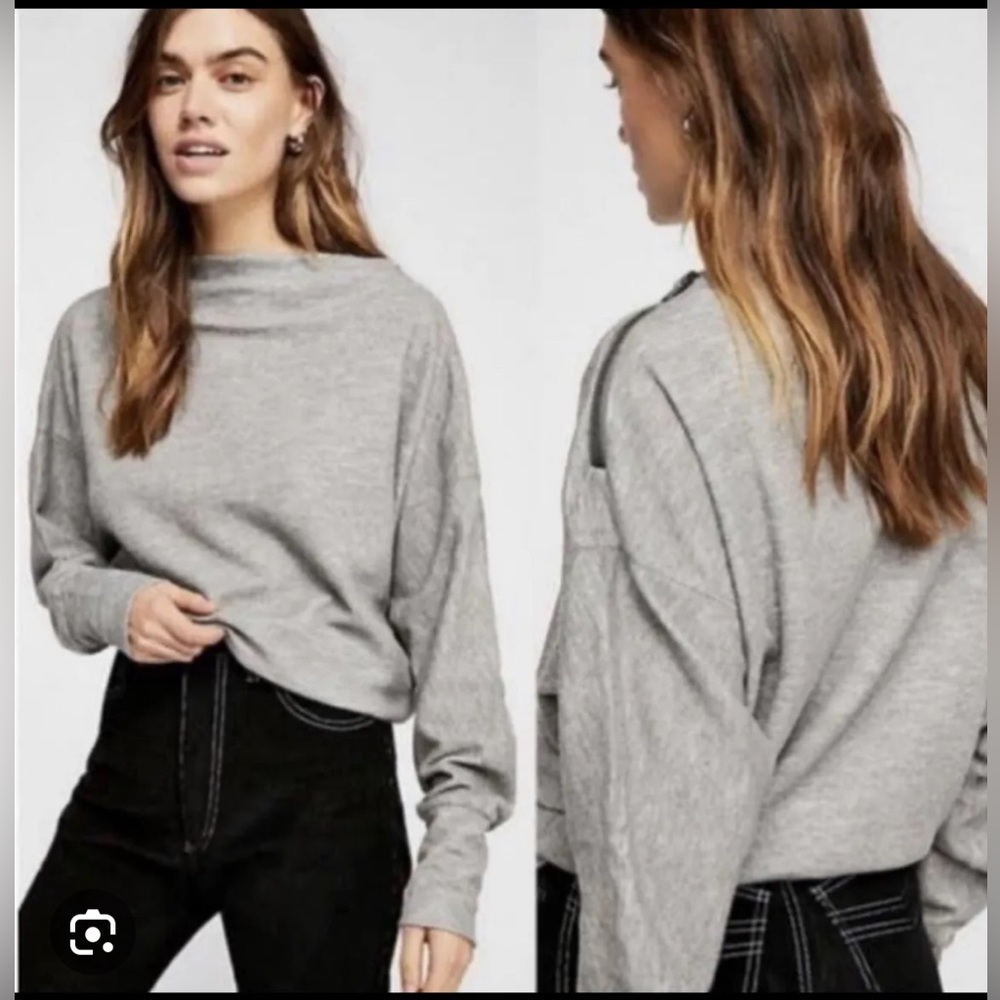 EUC We The Free grey hip length oversize drop shoulder sweater w 1 shoulder zip - Picture 1 of 9